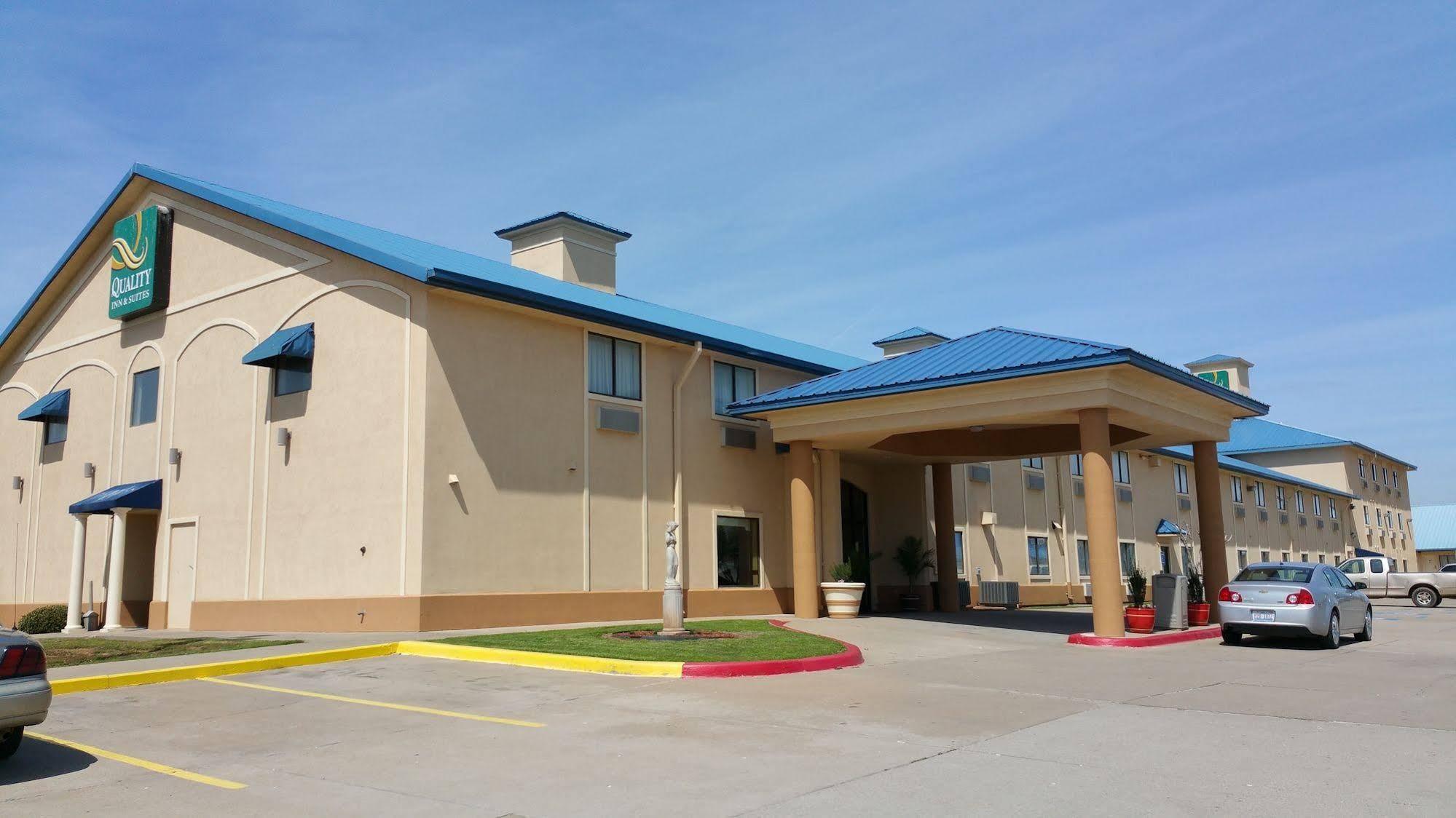 Quality Inn & Suites Wichita Falls I-44 Exteriör bild