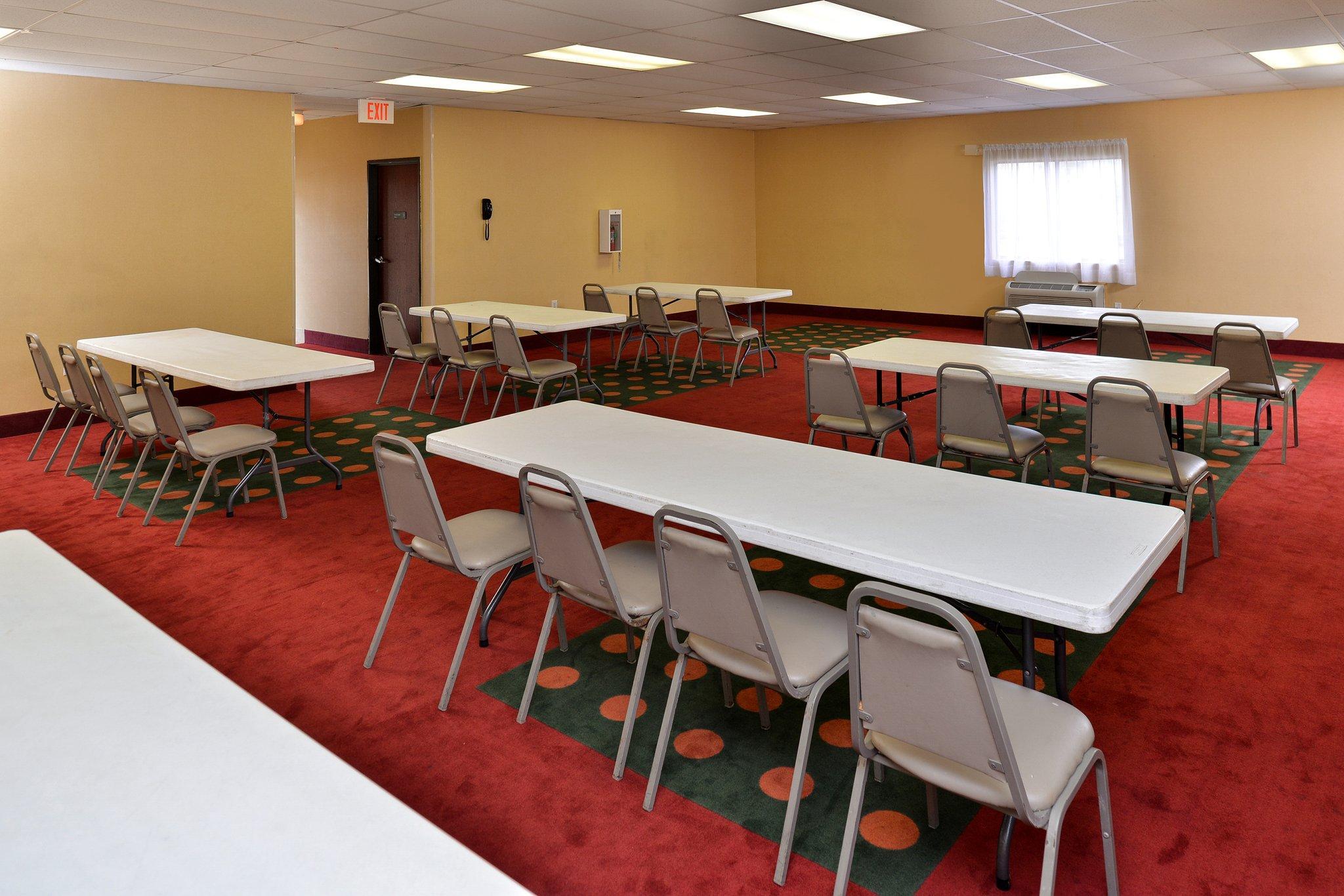 Quality Inn & Suites Wichita Falls I-44 Exteriör bild