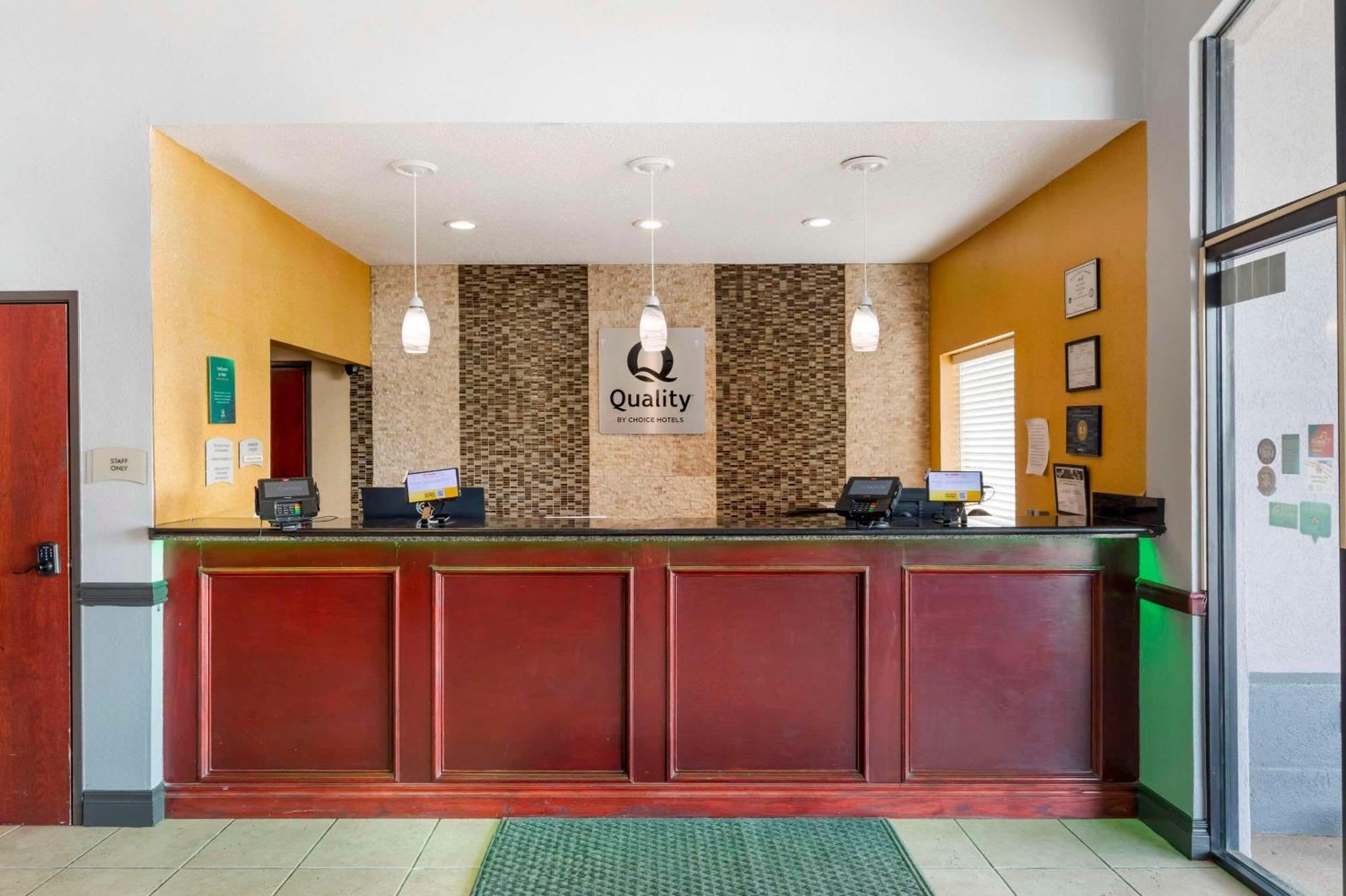 Quality Inn & Suites Wichita Falls I-44 Exteriör bild
